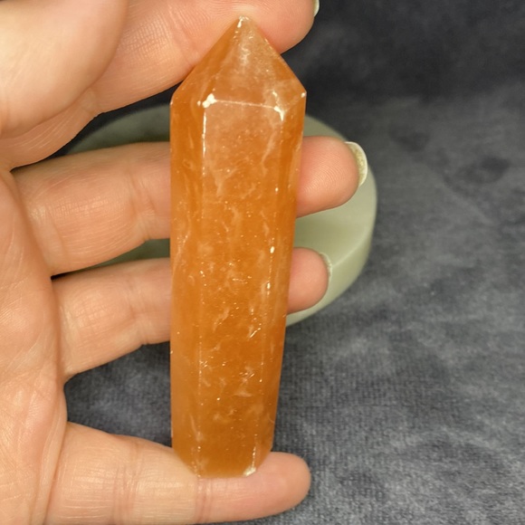 Strawberry Calcite Tower - Picture 4 of 4